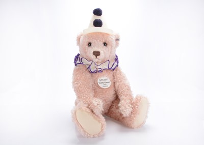 Lot 104 - A large Steiff limited edition Teddy Clown, replica 1926 teddy bear