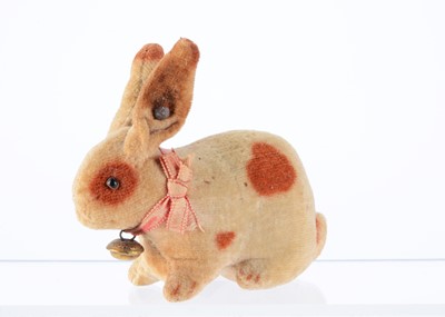 Lot 107 - A tiny Steiff velvet rabbit, circa 1906