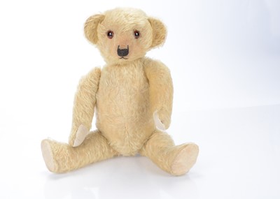 Lot 181 - A 1930s British teddy bear