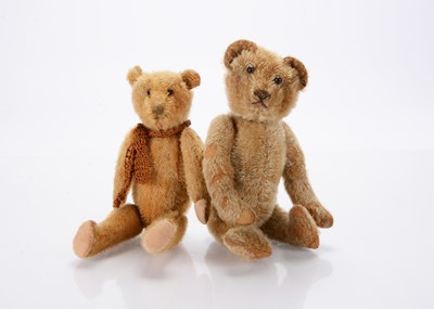 Lot 268 - Two 1930s small German teddy bears