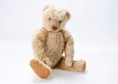 Lot 357 - A small 1910/1920s Farnell teddy bear