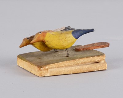 Lot 478 - An 19th century Thüringen bird squeak toy