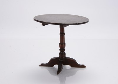 Lot 729 - An early 19th century John Bubb doll’s tilt-top occasional table