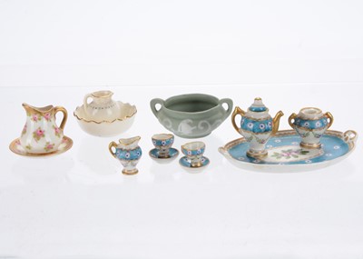 Lot 793 - Dolls’ house porcelain
