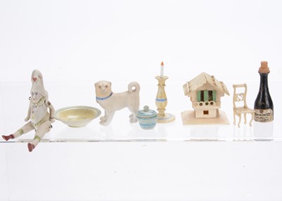 Lot 796 - Various dolls’ house toys and chattels