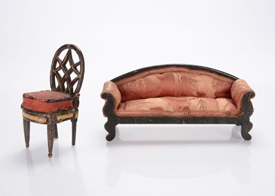 Lot 835 - An early 19th century English carved wooden chair