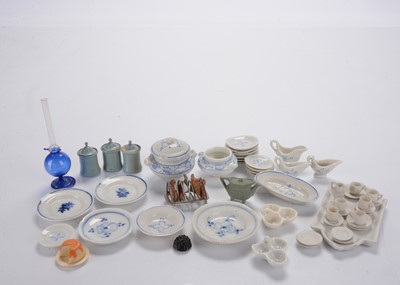 Lot 889 - Dolls’ house dinning