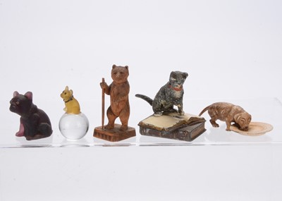 Lot 907 - Various animal ornaments