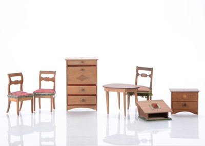 Lot 923 - A mid 19th century German plain wood dolls’ house pieces