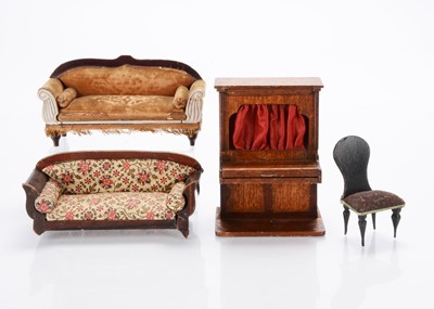 Lot 966 - 19th century German dolls’ house furniture
