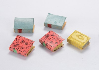 Lot 1016 - Five interesting miniature dolls’ house books