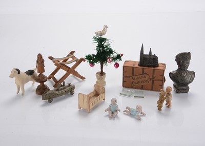 Lot 1078 - Dolls’ house nursery and other items