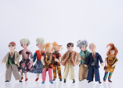 Lot 1195 - 1970s Grecon dolls’ house dolls