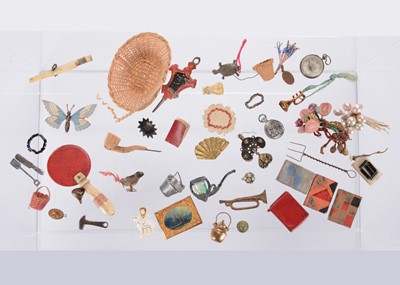 Lot 1342 - A quantity of miniature items probably from a pedlar doll’s tray