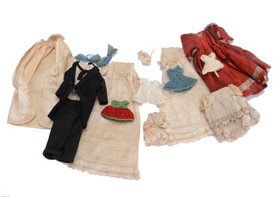 Lot 1345 - Small and miniature 19th century and later dolls clothes