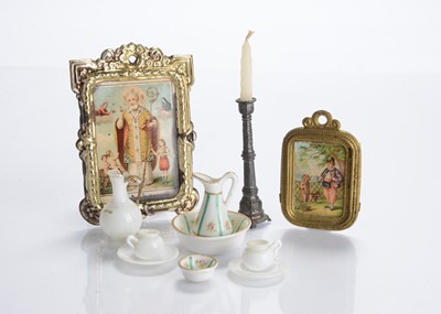 Lot 1548 - Dolls’ house chattels