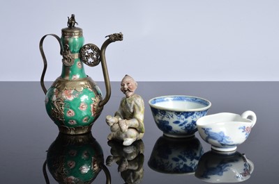 Lot 86 - Four small Far Eastern porcelain items