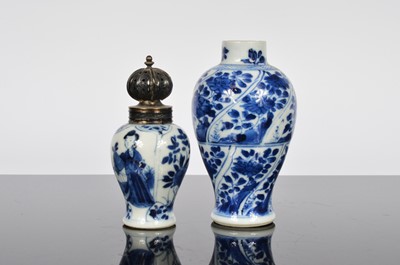 Lot 100 - Two small Chinese blue and white porcelain Kangsxi style vases