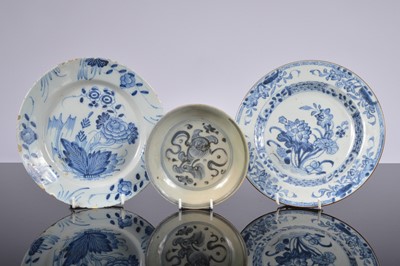 Lot 102 - Two Chinese porcelain plates and a Dutch Delft example
