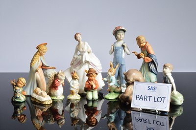 Lot 153 - A collection of ceramic figures and other items