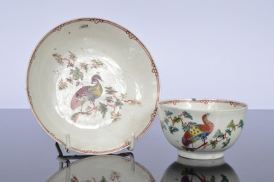 Lot 171 - An 18th century English porcelain tea bowl and saucer