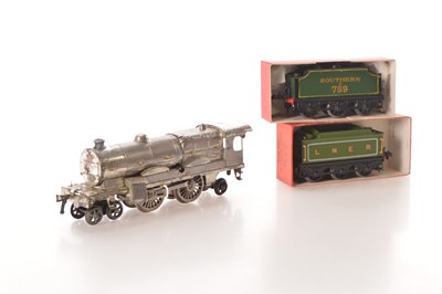 Lot 53 - Hornby 0 Gauge group of Locomotive and Tenders (3)