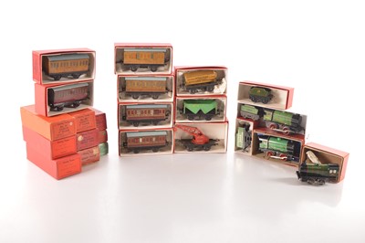 Lot 62 - Hornby 0 Gauge mixed group of Locomotives and rolling stock (21)