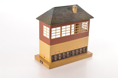 Lot 128 - Marklin 0 Gauge Ref: 13728/8 signal Box