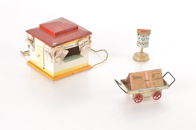 Lot 129 - Marklin Railway accessories (3)