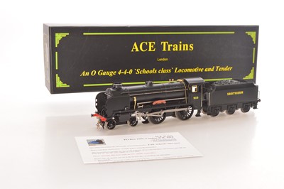 Lot 148 - Ace Trains 0 Gauge Modern issue E/10 4-4-0 Loco & Tender SR black Schools class 'Westminster'