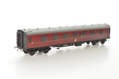 Lot 368 - Tower models Finescale Brass (China) Gauge 1 Modern issue BR Maroon MK1 All 1st side Corridor coach