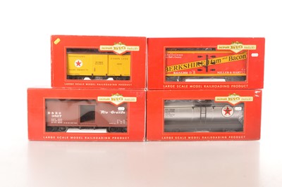 Lot 417 - Bachmann American Freight Cars (4)