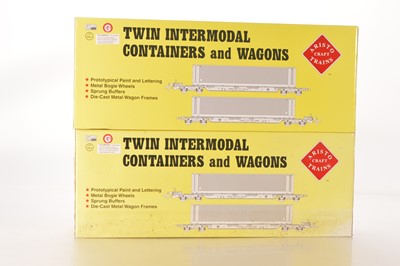 Lot 424 - Aristocraft Gauge 1 "Malcolm" Container Wagons (2)