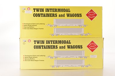 Lot 426 - Aristocraft Gauge 1 "Mixed" Container Wagons (2)