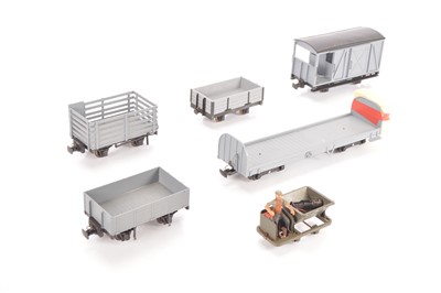 Lot 478 - 45mm Garden Railway Narrow Gauge Wagons (6)