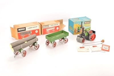 Lot 490 - A boxed Mamod SR1A Steam Roller with OW1 and LW1 trailers (3)