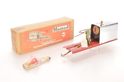 Lot 499 - An uncommon boxed Mamod ME1 Marine Steam Engine