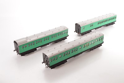 Lot 579 - Kit built Gauge 1 group of SR bird cage Passenger rolling stock (3)