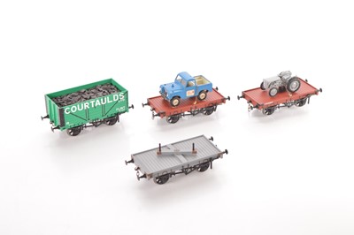 Lot 582 - Northern Finescale and other manufacturers Gauge 1 group of Goods Rolling stock (4)