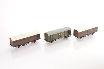 Lot 583 - Scratch/kitbuilt Gauge 1 group of long wheel base wagons (3)