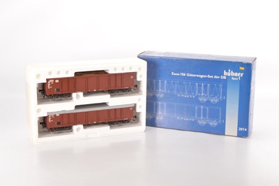 Lot 589 - Hubner Gauge 1 Continental outline Ref: 2014 2-pack DB brown Guterwagon-set