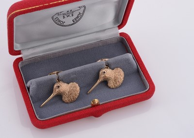 Lot 138 - A pair of 9ct gold Woodcock cufflinks