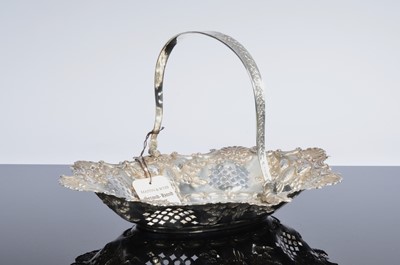 Lot 451 - A late Victorian silver bread basket by TL