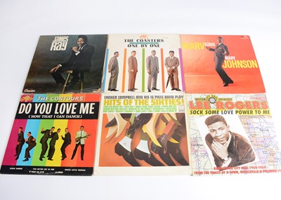 Lot 113 - Soul / Motown Male Artist LPs