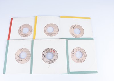 Lot 131 - Motown Label 7" Singles