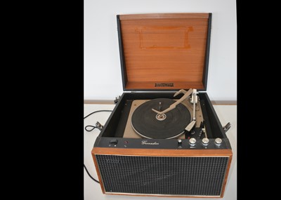Lot 548 - Hacker Record Player