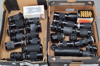 Lot 105 - Two Trays of Zoom Lenses