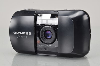 Lot 173 - An Olympus mju-1 Compact Camera