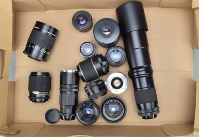 Lot 468 - A Group of Prime Lenses