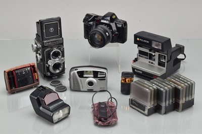 Lot 492 - A Mixed Group of Cameras